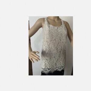 Chaser Women’s Top Lace Floral Scalloped Hem Open Back Size Small New